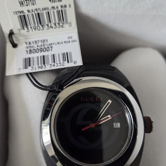 Gucci Black and Silver Watch with Red and Green Accents. - Picture 6 of 6